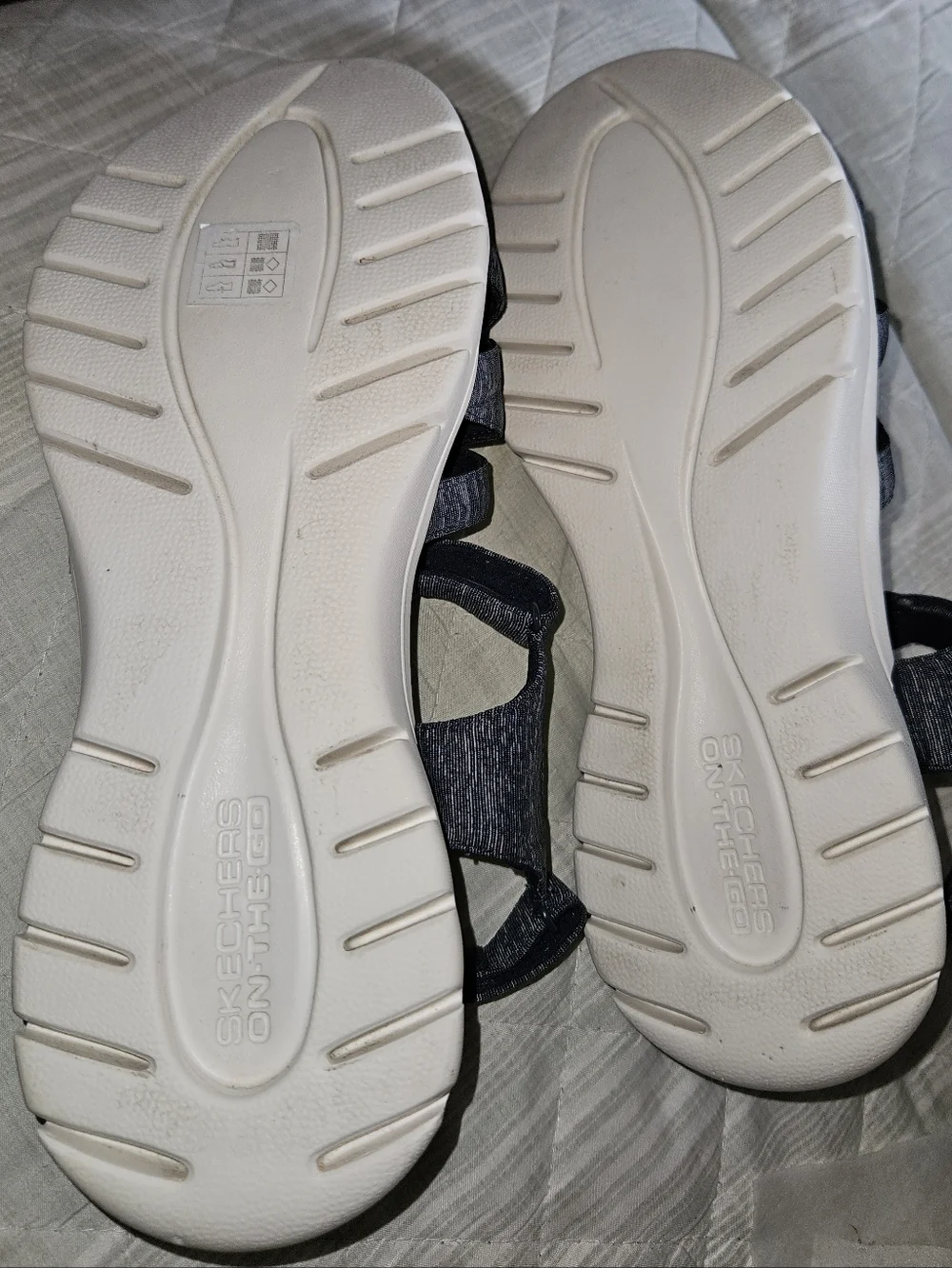Skechers STRAPPY SANDAL - Picture 3 of 6